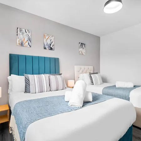 Apartment New Luxury - Cradley Heath - 2mh - Parking - Netflix - Rated Birmingham